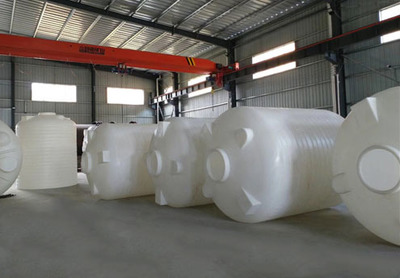 15噸塑料儲(chǔ)罐符合標(biāo)準(zhǔn)